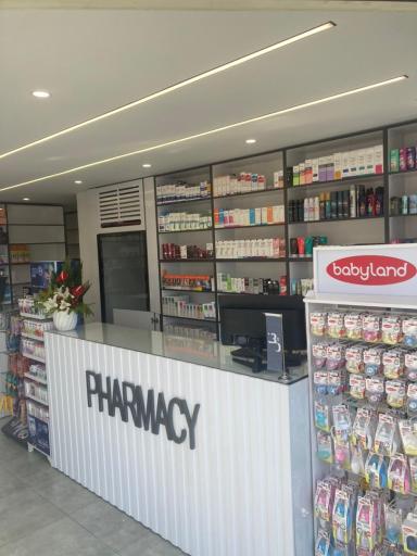 عکس داروخانه دکتر صداقت راد (نیل)