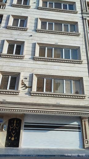 عکس ساختمان سورنا