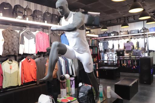 عکس آکو اسپرت