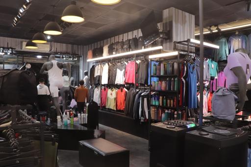 عکس آکو اسپرت