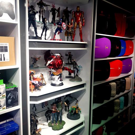 عکس فروشگاه رزگیمرز