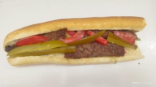 عکس پیتزا و ساندویچ بام شاد 