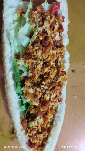 عکس پیتزا و ساندویچ بام شاد 