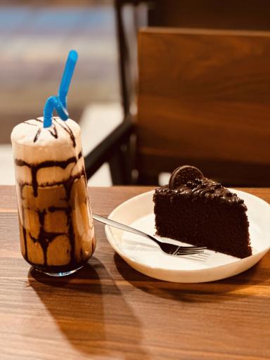 عکس کافه فنجون