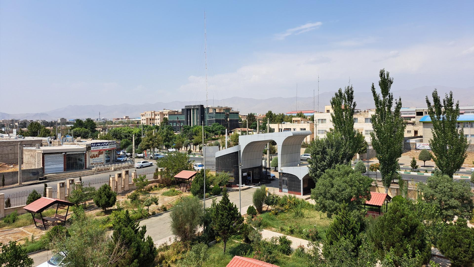 عکس دانشگاه پیام نور واحد هشتگرد