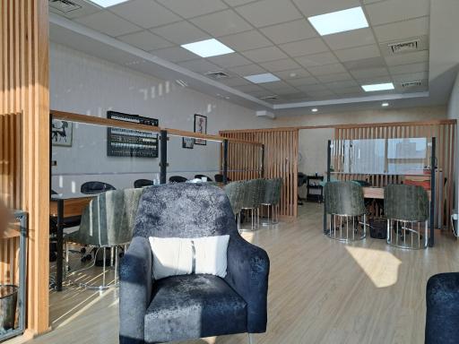 عکس سالن تخصصی ناخن مژه و میکاپ سایا محمدی