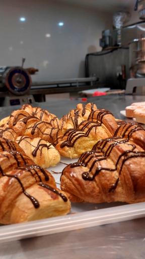 عکس قنادی محمدپور