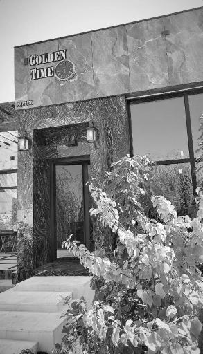 عکس عمارت گلدن تایم