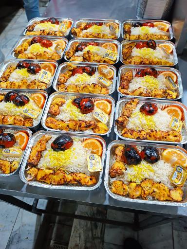 عکس تهیه غذا مجلسی