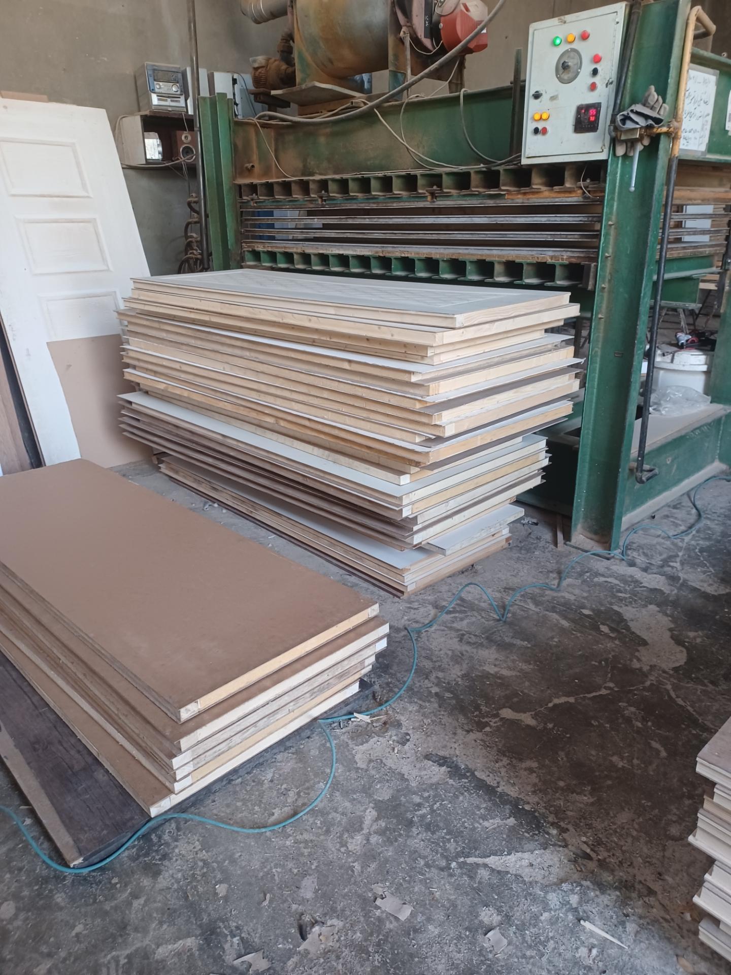 عکس دربهای ساختمانی بابایی 