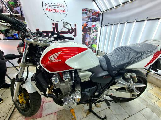 عکس کارشناسی تشخیص رنگ خودرو موتورسیکلت زمانی