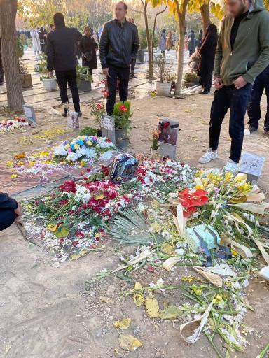 عکس مزار امیر حسین فرحی