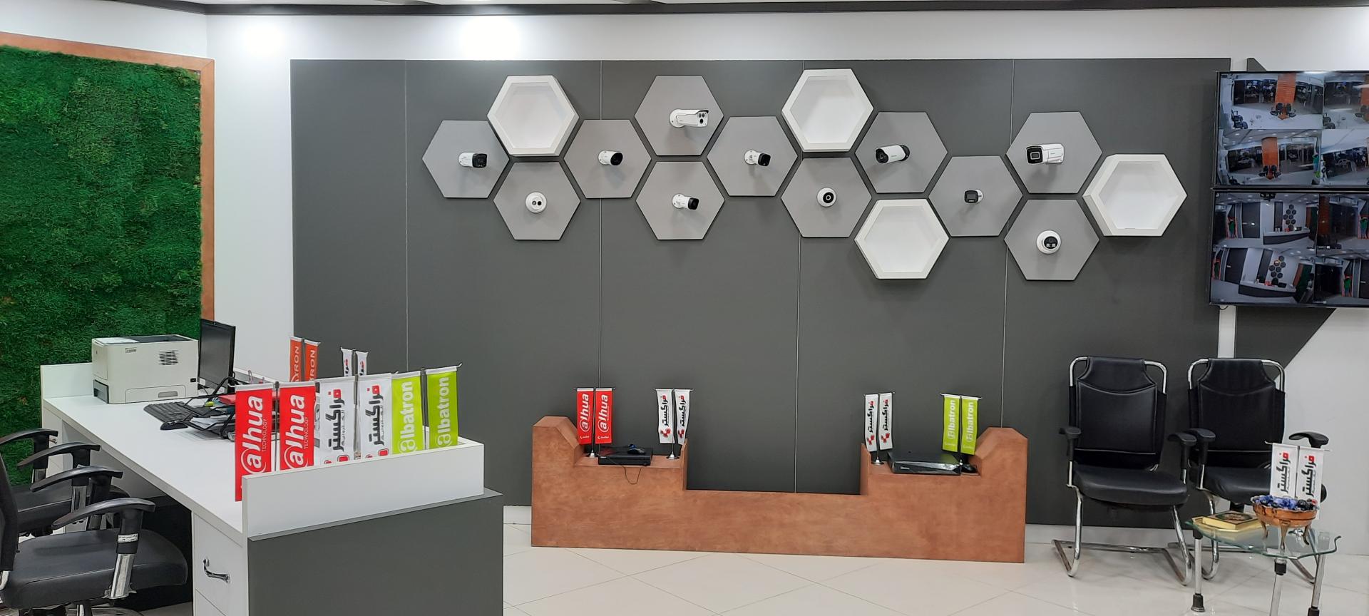 عکس سیستم حفاظتی و دوربین مداربسته دیده گستر