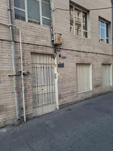 عکس انتشارات نیلاب زبان گستر 