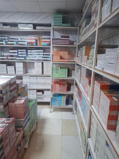 عکس انتشارات نیلاب زبان گستر 