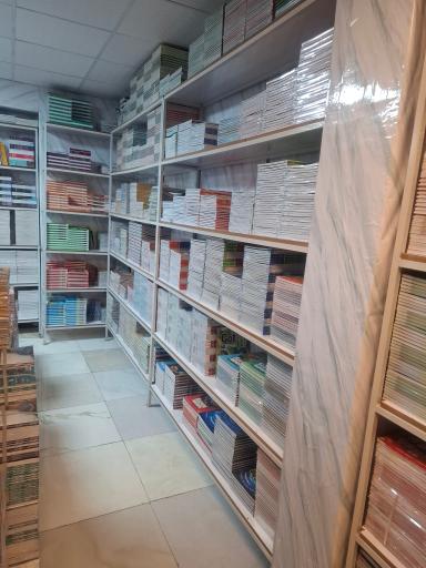 عکس انتشارات نیلاب زبان گستر 