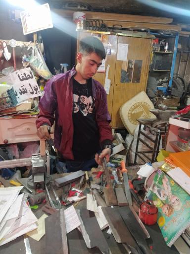 عکس چاقوسازی رخش