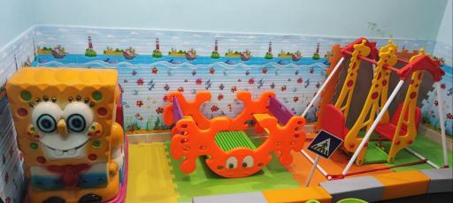 عکس خانه بازی کلبه شادی