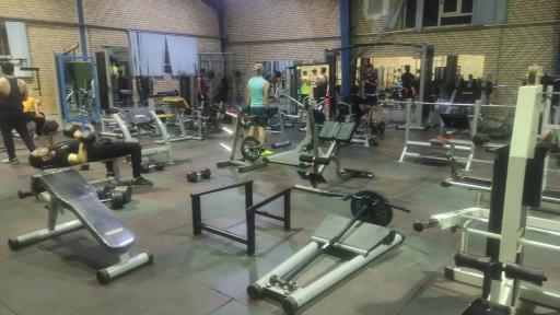 عکس سالن ورزشی شهدای گمنام