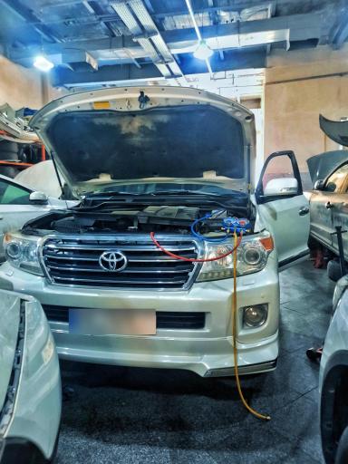 عکس تعمیرگاه هیوندا و کیا مهندس غنچه گی