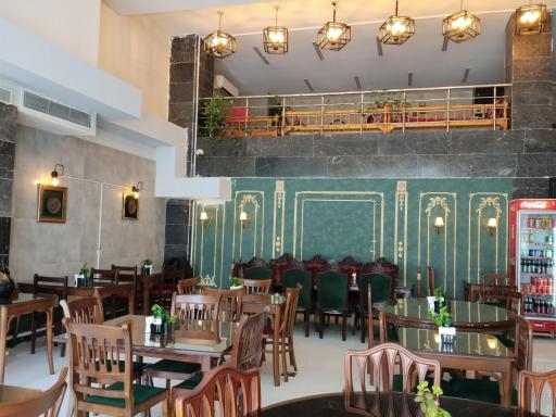 عکس رستوران و کافه فست فود ماهی بازان