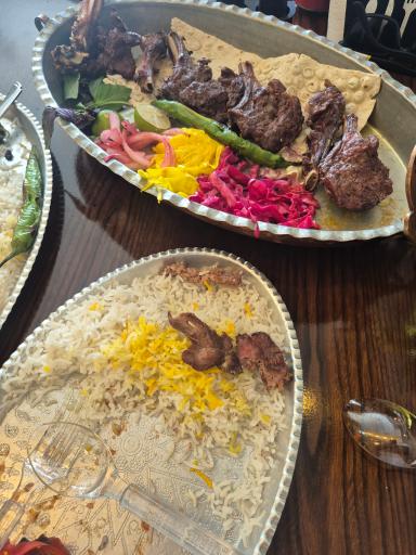 عکس رستوران و کافه فست فود ماهی بازان