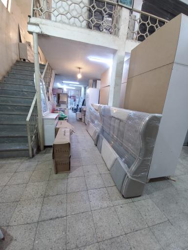 فروشگاه تخت و کمد حاج مصطفی قزلباش