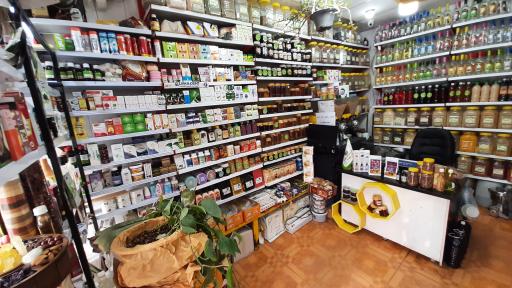 عکس عطاری طراوت