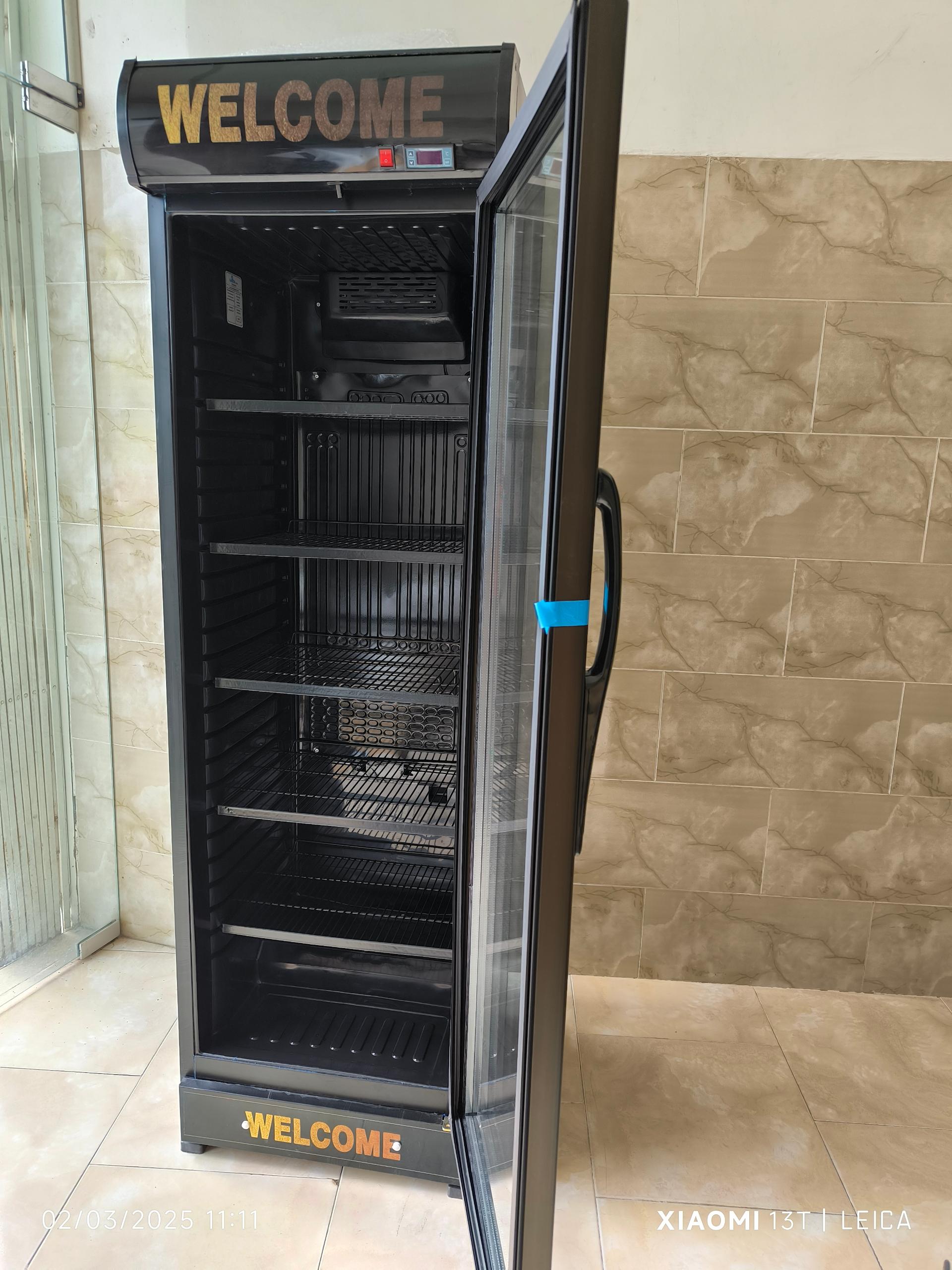 عکس یخچال فروشگاهی مهر کالا