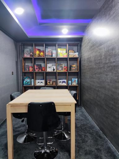 عکس کافه گیم VIP شریف 