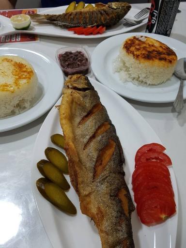 عکس کباب سرای ماهی نوازنده