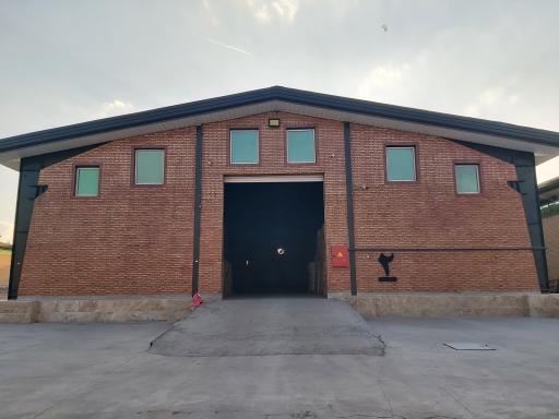 عکس انبار کالای تجاری ایران اطلس