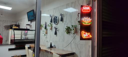 عکس فست فود ام اَند ام