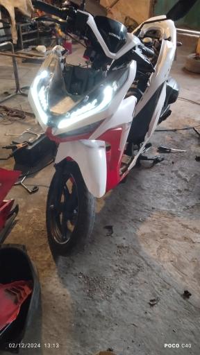 عکس تعمیرگاه موتورسیکلت سعید