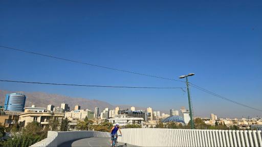 عکس ایستگاه دوچرخه پارک ایران زمین