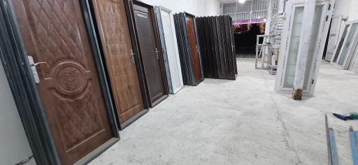 عکس نمایشگاه درب و پنجره نورالدین