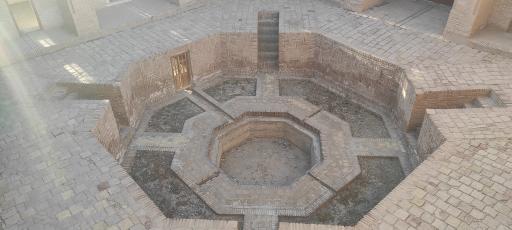 عکس مدرسه تاریخی علیا