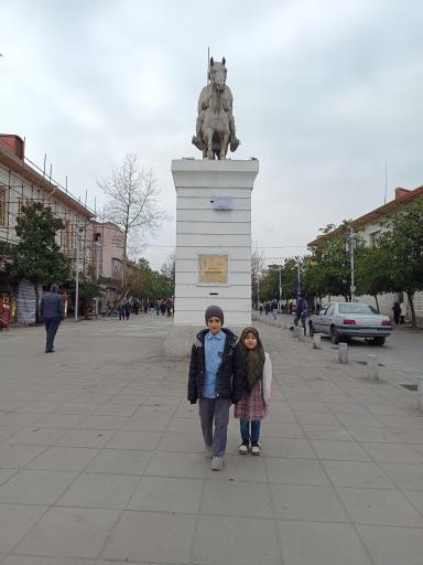 عکس تندیس میرزا کوچک خان