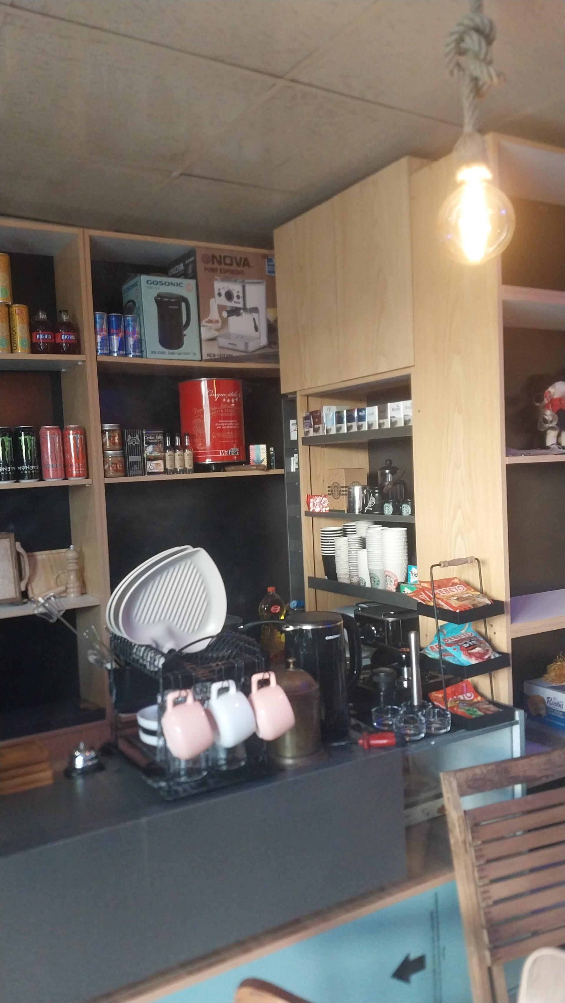 عکس کافه صبحانه آقای مورفین