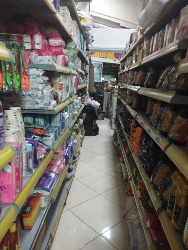 عکس فروشگاه زنجیره ای گندم