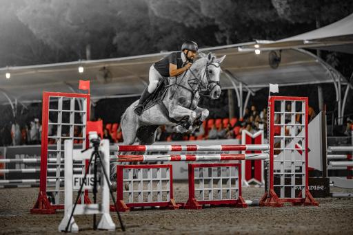 عکس باشگاه اسب سواری نیاوران