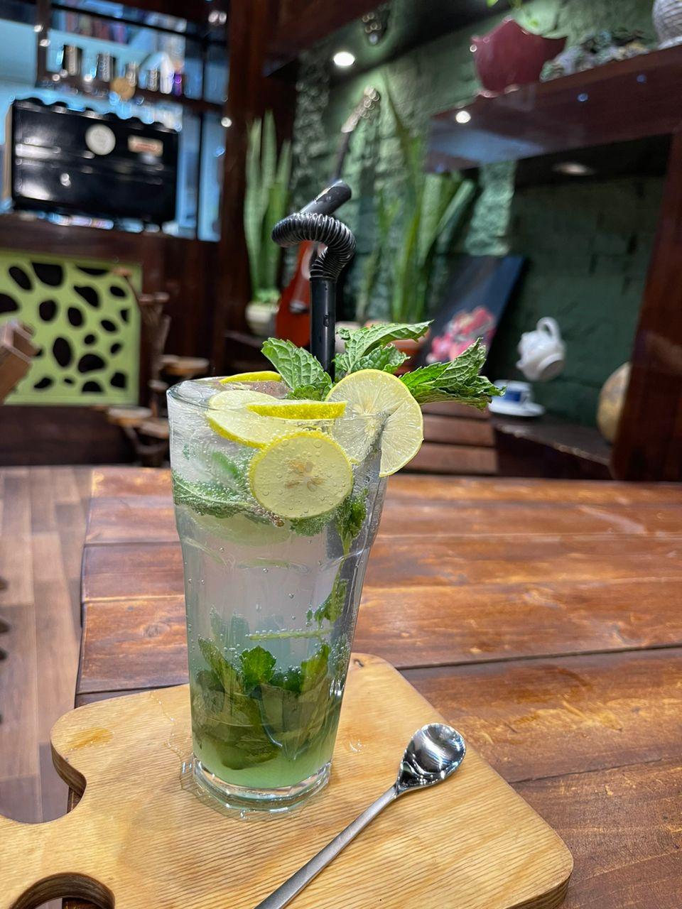 عکس کافه لاویستا 