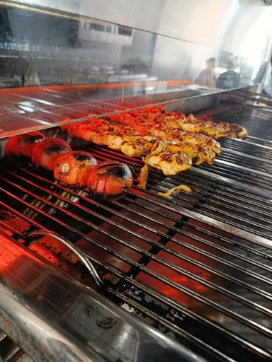 عکس تهیه غذای چلوچی