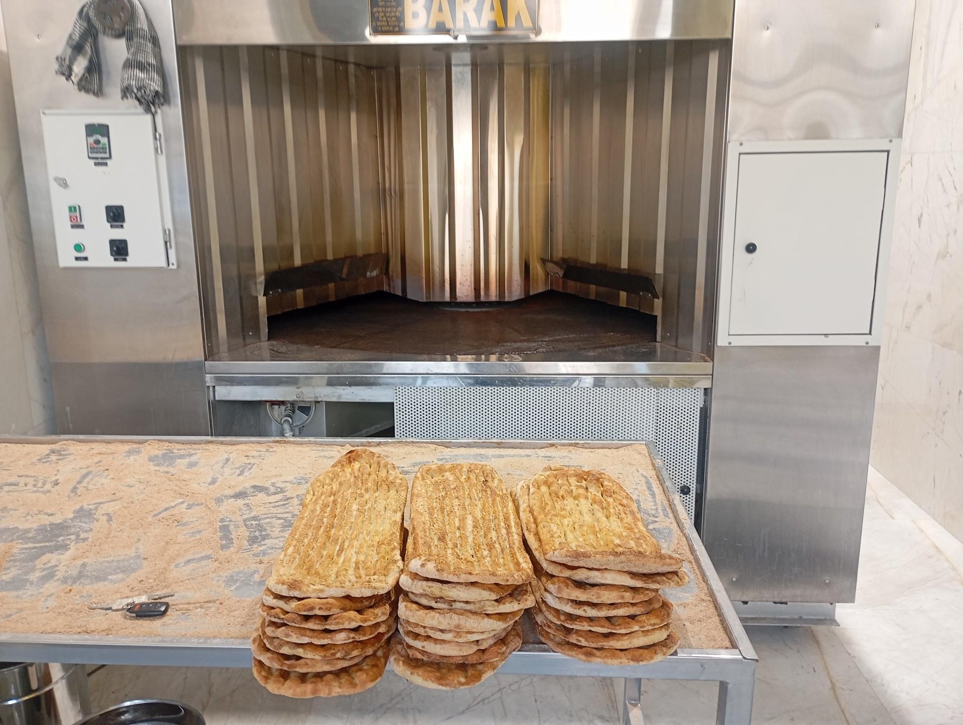 عکس نانوایی بربری برشته 