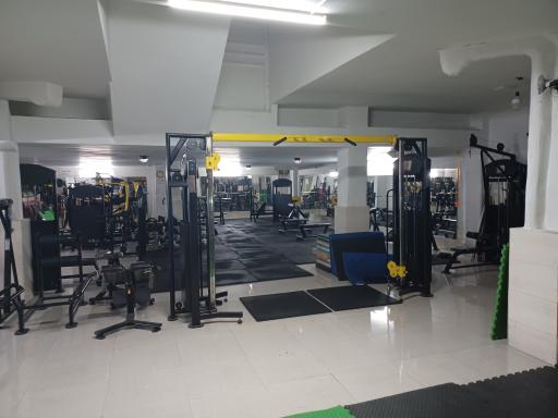 عکس باشگاه بدنسازی ایرانیان