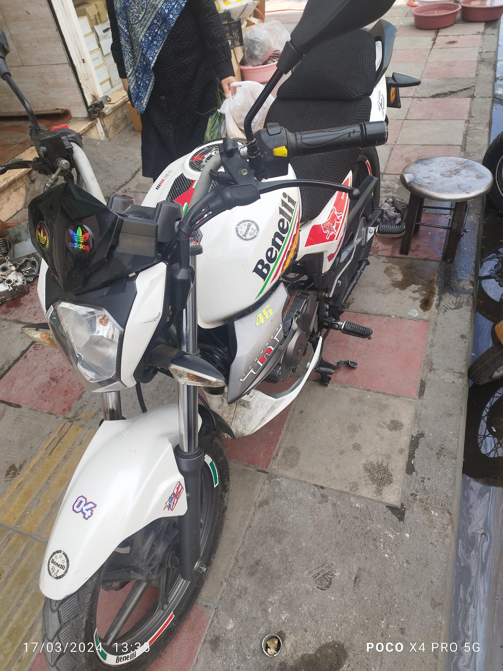 عکس تعمیرگاه و لوازم یدکی موتورسیکلت شهاب