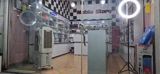 عکس فروشگاه موبایل شادمان 