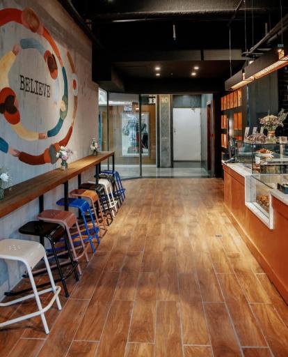 عکس قهوه لمیز شعبه کرج