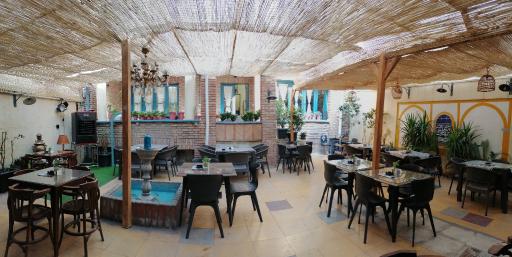 عکس عمارت میرزاخانی