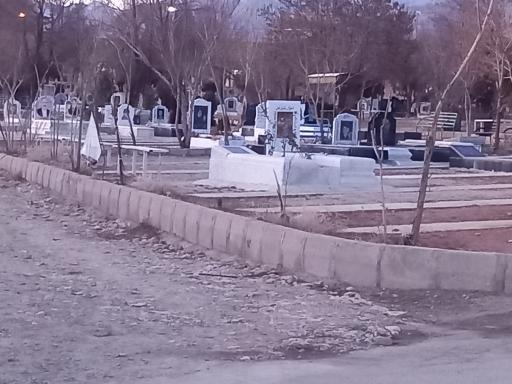 عکس آرامستان فارسان